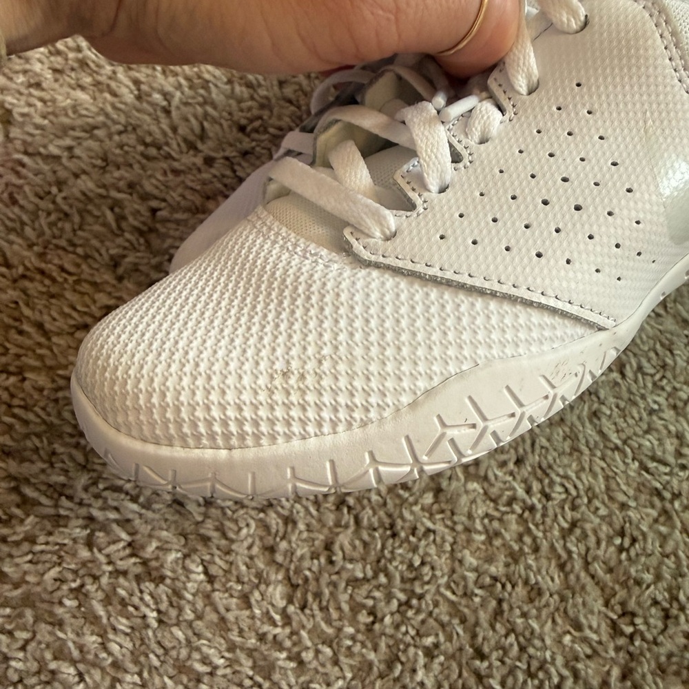 Nike White Cheer shoes - Picture 5 of 6